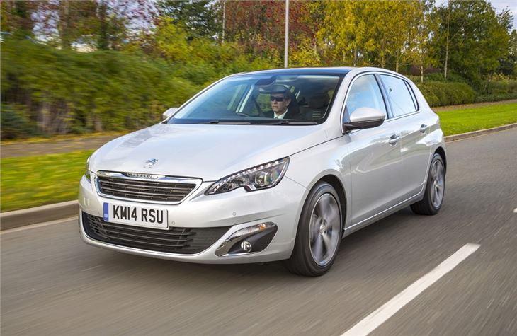 Peugeot_308_(4).jpg.3a6835a4a4b2fcb2af16f9cf6624382a.jpg