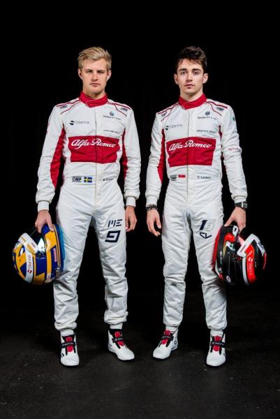 Sauber_Combo_Mirror-Shot-683x1024.jpg