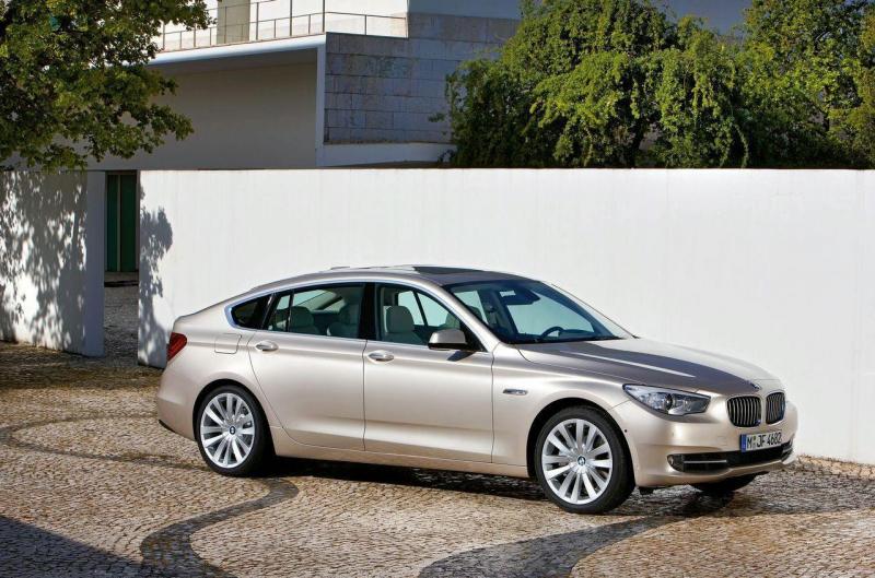 bmw-5-series-gt-gran-turismo-2010-img_7.thumb.jpg.dcb4194696882f979468399685208868.jpg