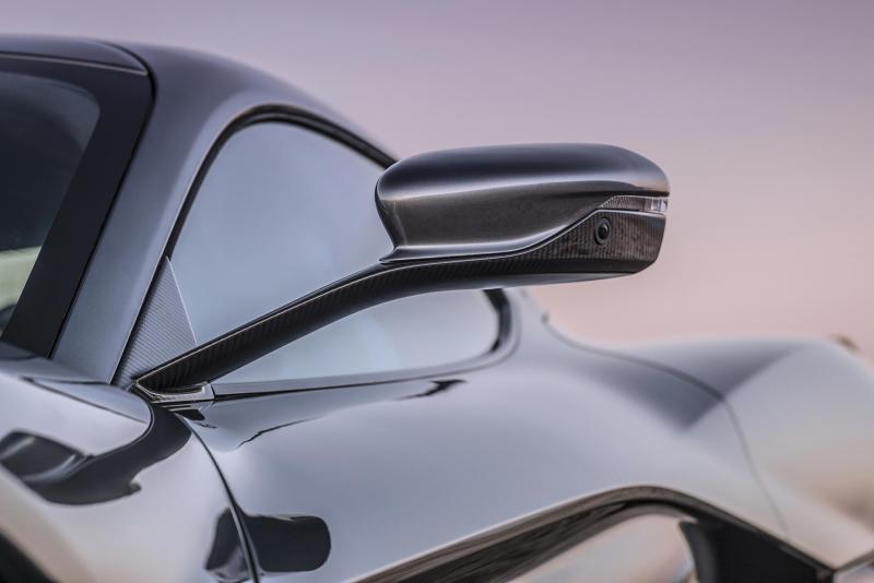 C_TWO_detail_01.jpg