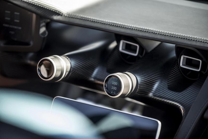 C_TWO_detail_05.jpg