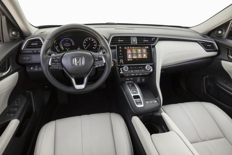Honda Insight Hybrid 2019 (9).jpg