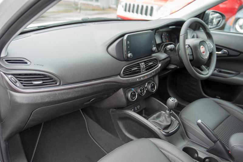 fiat-tipo-1-4-t-jet-120-s-design-5dr-274887618-14.jpg
