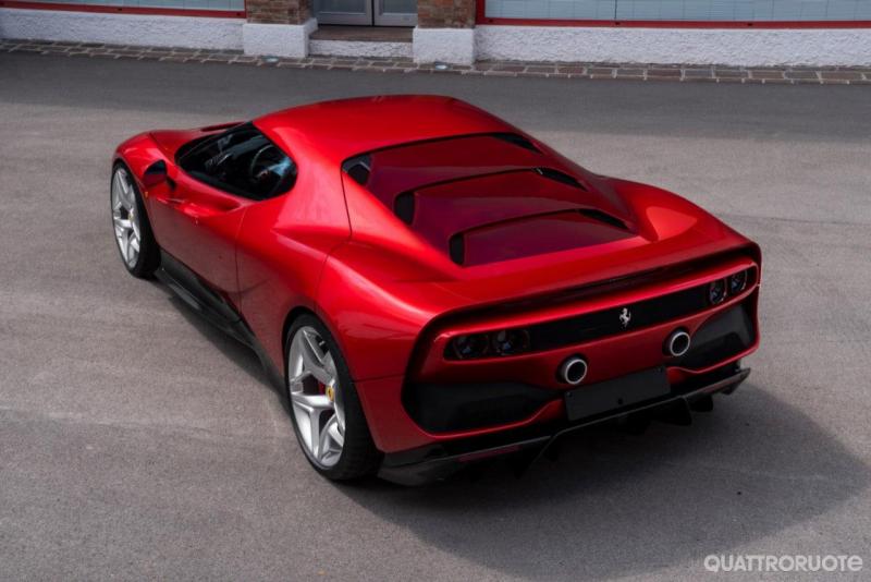 2018-Ferrari-SP38-04_back_scuro.thumb.jpg.954b3f7c64e2db98b0010d540c58ccbf.jpg