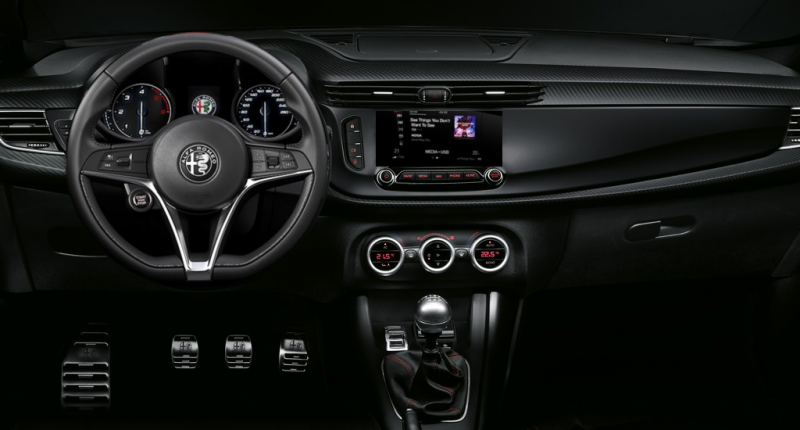 giulietta-interni-restyle.thumb.png.405a4b17daa47058c087b6d341496b84.png
