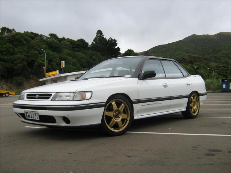 subaru-legacy-rs-ra-06.thumb.jpg.6817d1aad22fc1e2858333af281cfda9.jpg