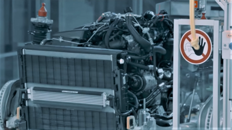 BMW Serie 3 2019 - Sospensione anteriore macpherson (1).png