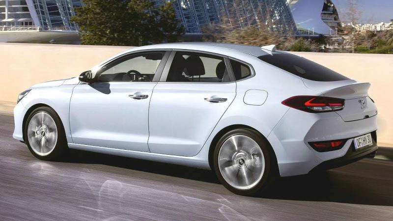 hyundai-i30-fastback.jpg