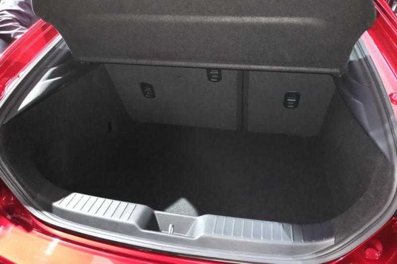 2019-mazda-3-largus-10.thumb.jpg.9462fe8ea87993a1d508cb417f6cb351.jpg