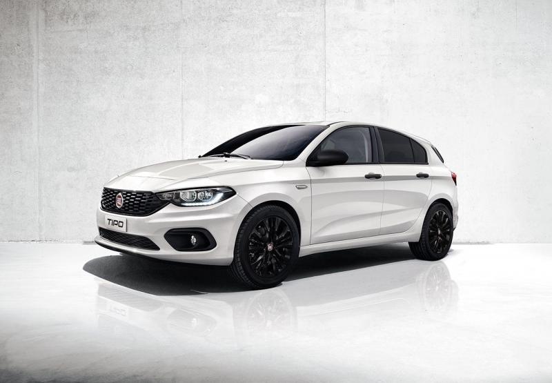 181105_Fiat_Tipo_Mirror_HP-ok.jpg