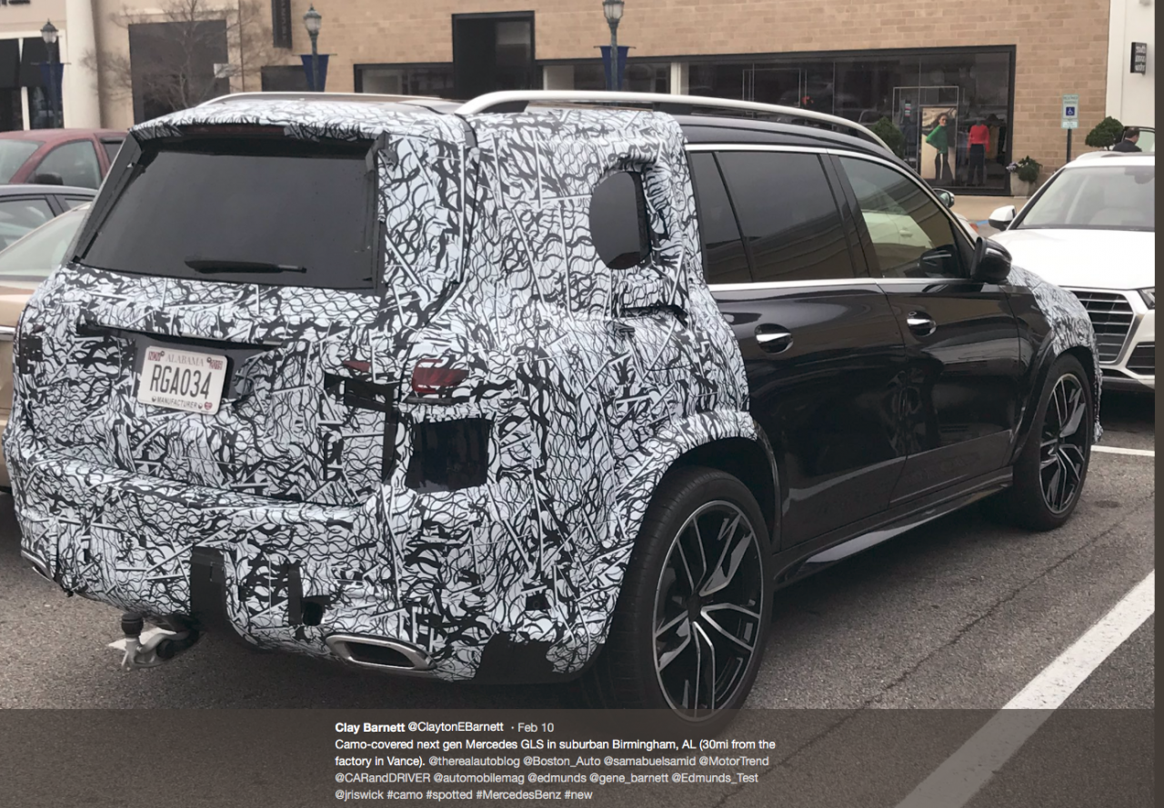 187732645_Mercedes-BenzGLSSpy.thumb.png.e74495393fccb825dd76b08f56e7b972.png