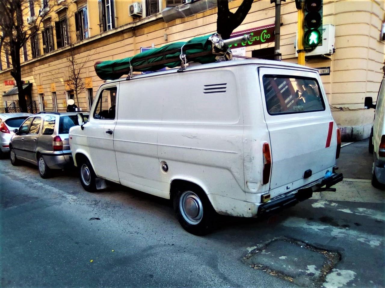 Ford Transit_LI (2).jpg