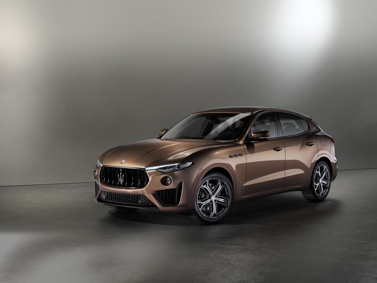 Small-15586-LevanteSQ4GranSport2019.thumb.jpg.8509e3d9209e11c9c49f36d4402f7b30.jpg