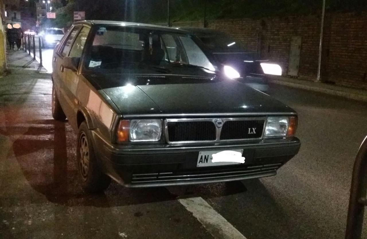 Lancia Delta LX 2_LI.jpg