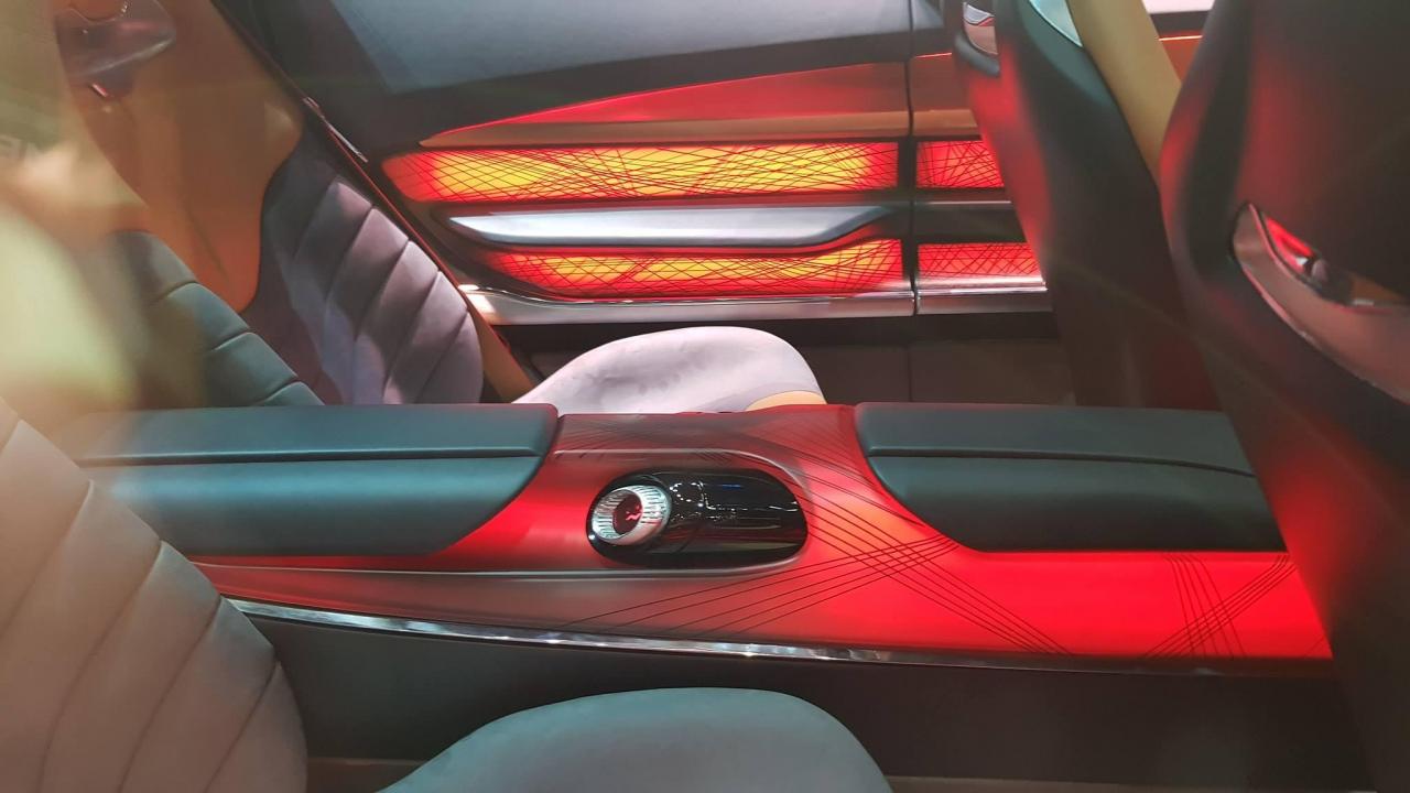 906376031_AlfaRomeoTonaleInteriorconcept(2).thumb.jpg.21a3eb6ca1f16e298587f2bce344b52f.jpg