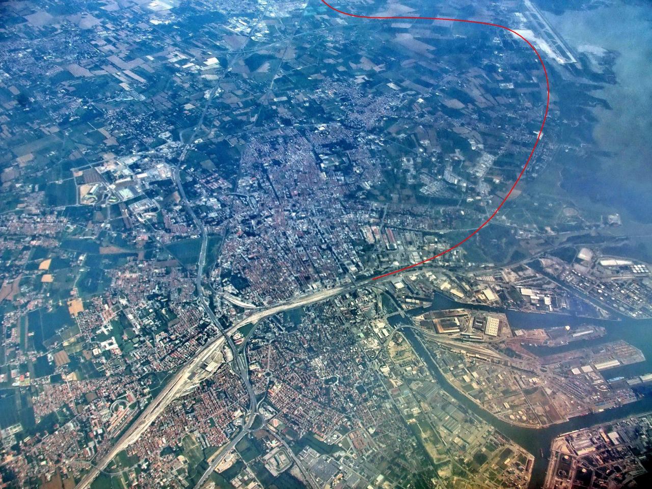 62153981_Airphoto-Mestre_levelspassante.thumb.JPG.071bf623f4e02c6117b0f33071b52687.JPG