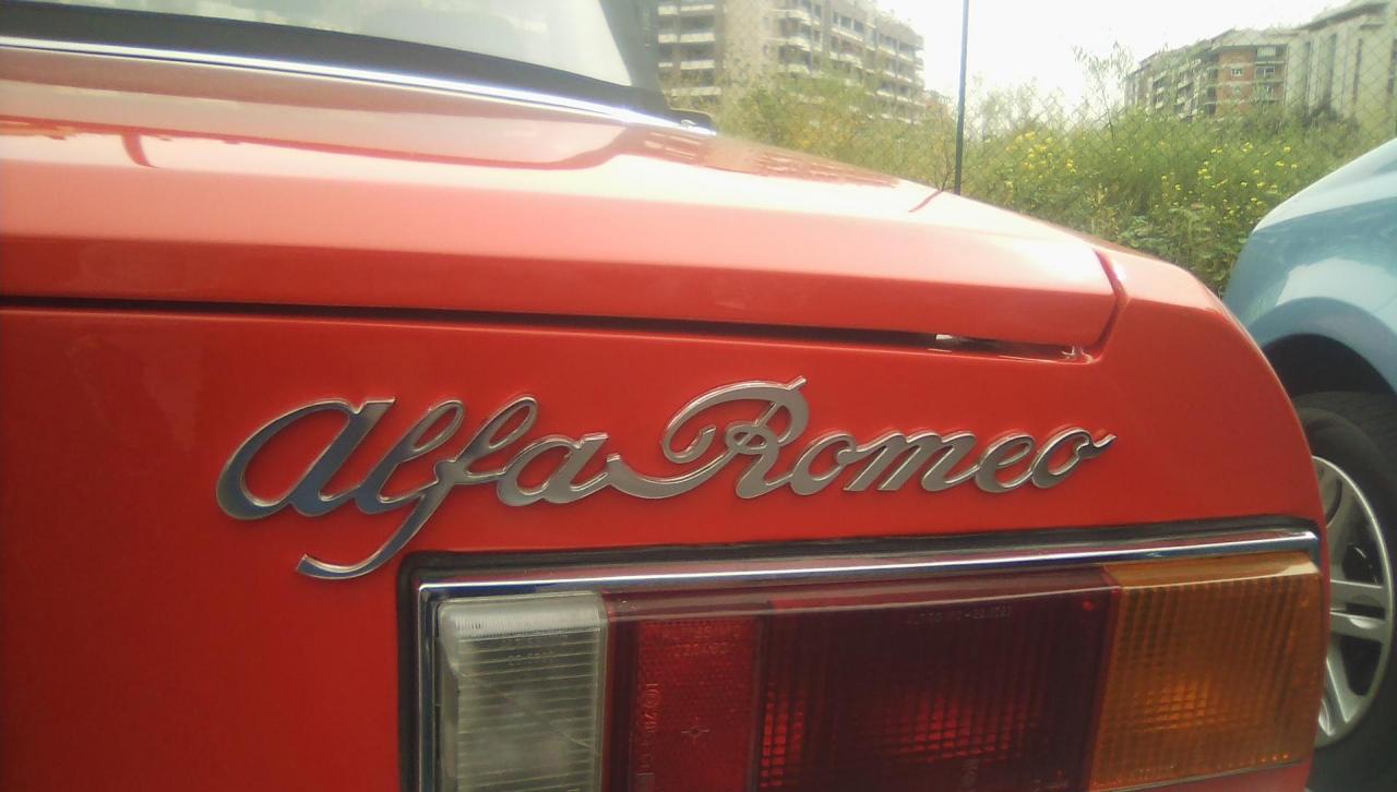 Alfa Romeo Spider 2000 4.jpg