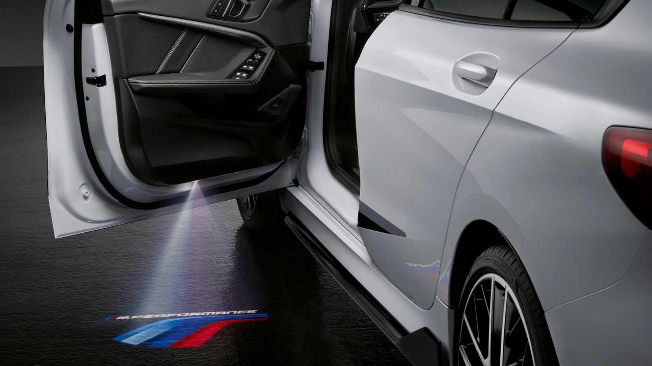 BMW M135i xDrive 2020 F40 con BMW M Performance Parts (12).jpg