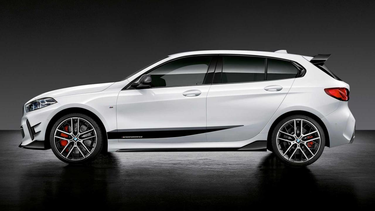 BMW M135i xDrive 2020 F40 con BMW M Performance Parts (2).jpg