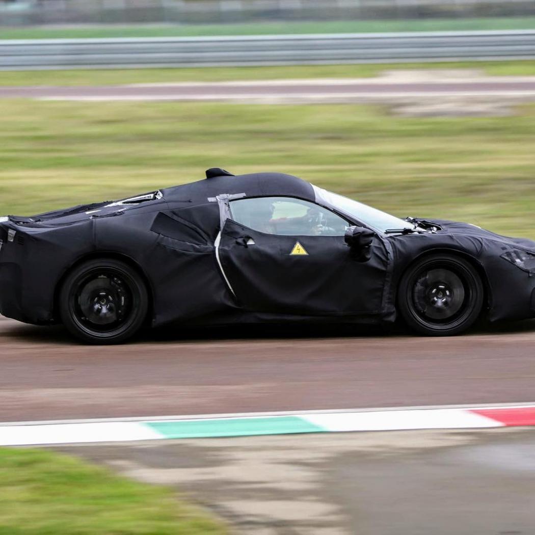 64a78da4-ferrari-hybrid-scoop-02.jpg