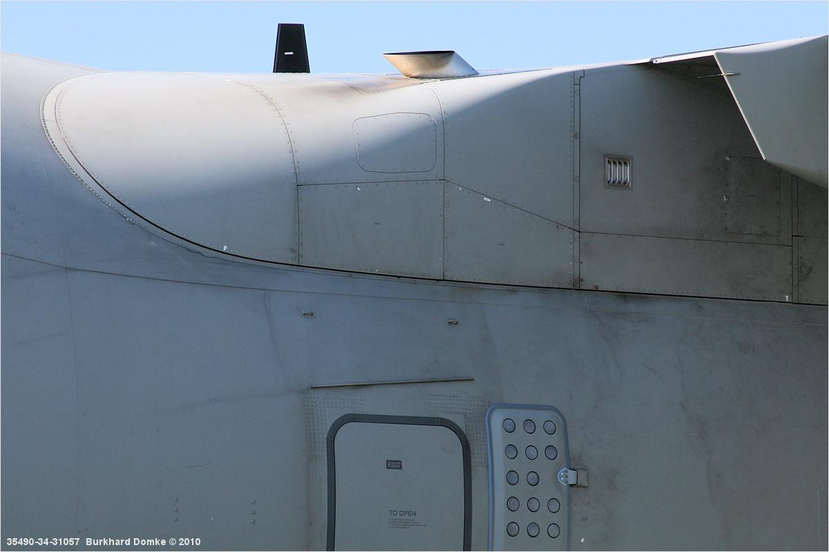 upper side apu a400m.jpg