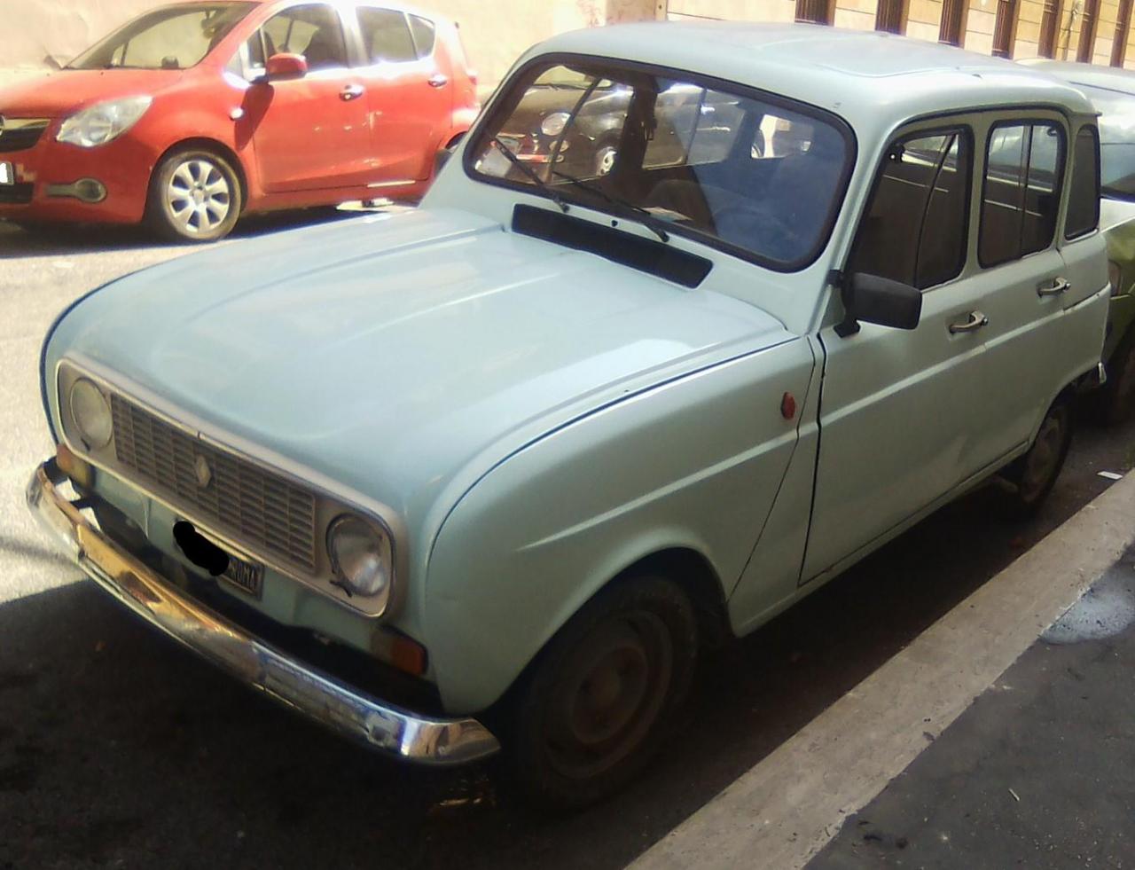 1022875120_Renault42_LI.thumb.jpg.9a9d3782b5c8af7d6e49dc28e6dbf632.jpg