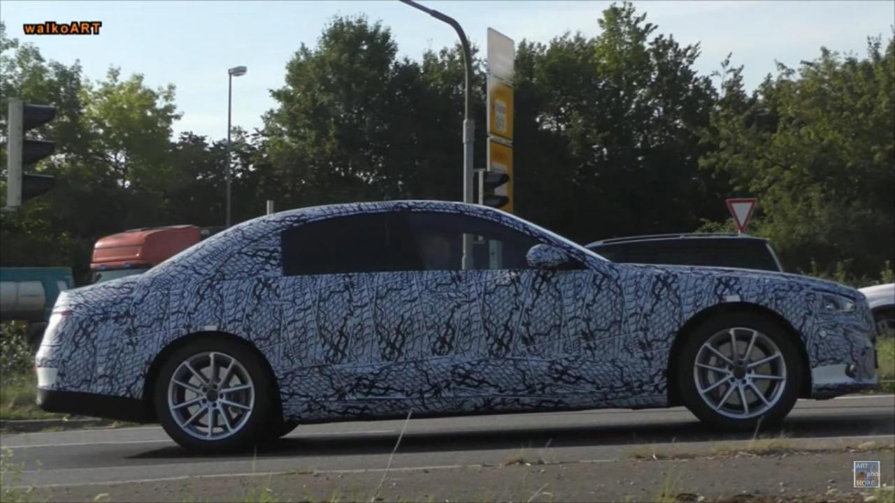 Mercedes S-Klasse W223 Spy (1).jpg