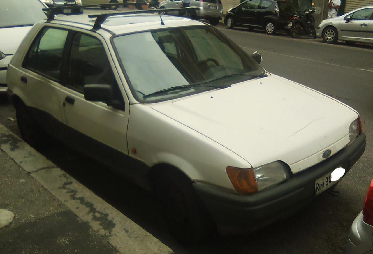 1434242546_FordFiesta_LI.thumb.jpg.d3e8617ff2954111cf6800c0a67b104f.jpg