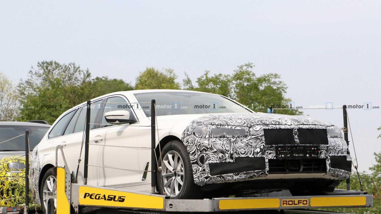 BMW Serie 5 facelift Touring G31 Spy 2020 (1).jpg