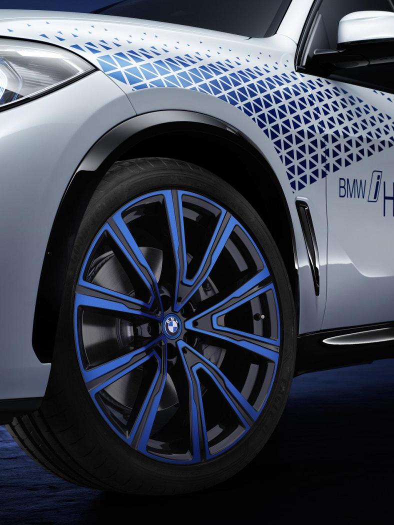BMW i Hydrogen NEXT Concept IAA 2019 - BMW X5 G05 (6).jpg