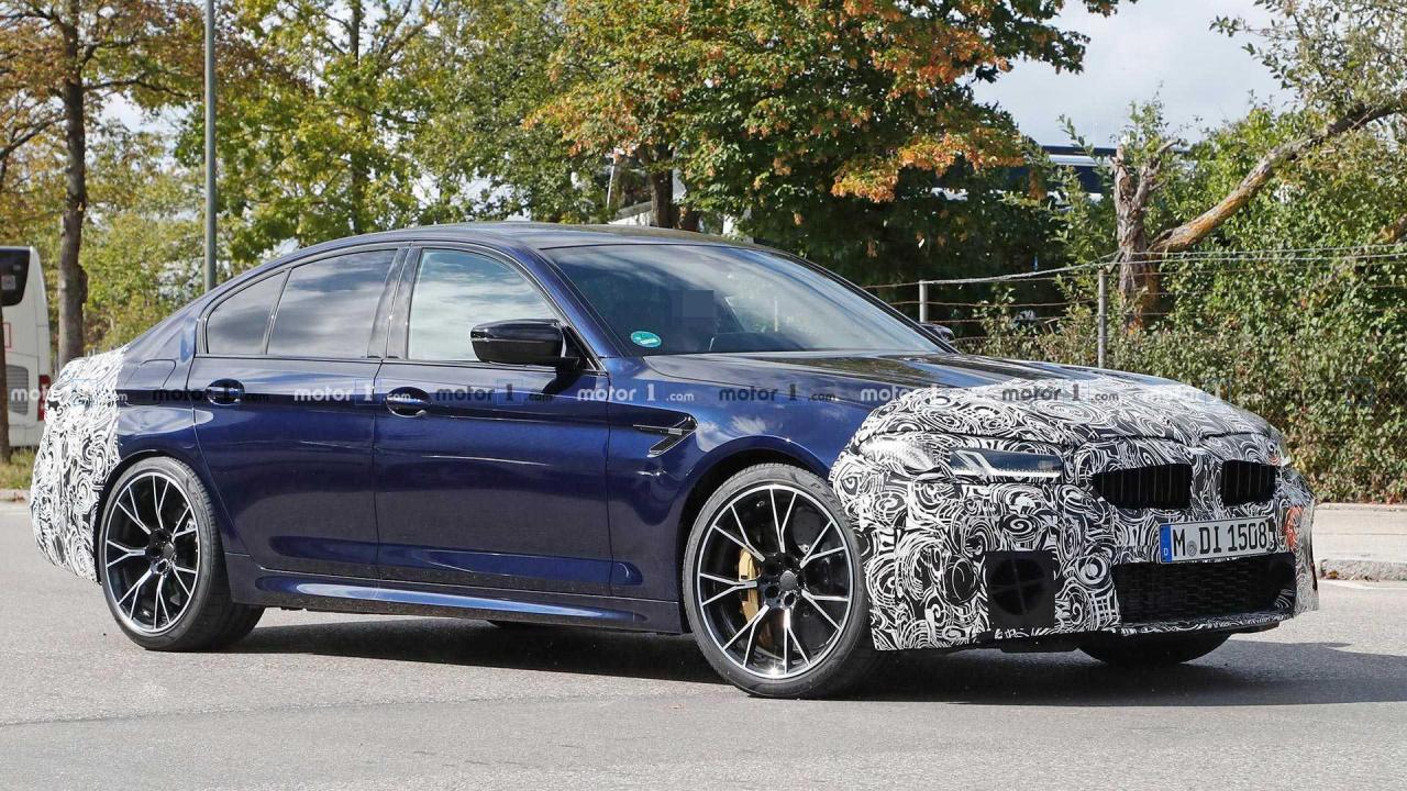BMW M5 facelift 2021 Spy LCI - BMW M5 F90 (6).jpg