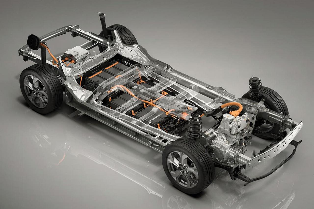 mazda-mx-30_100721159_h.jpg