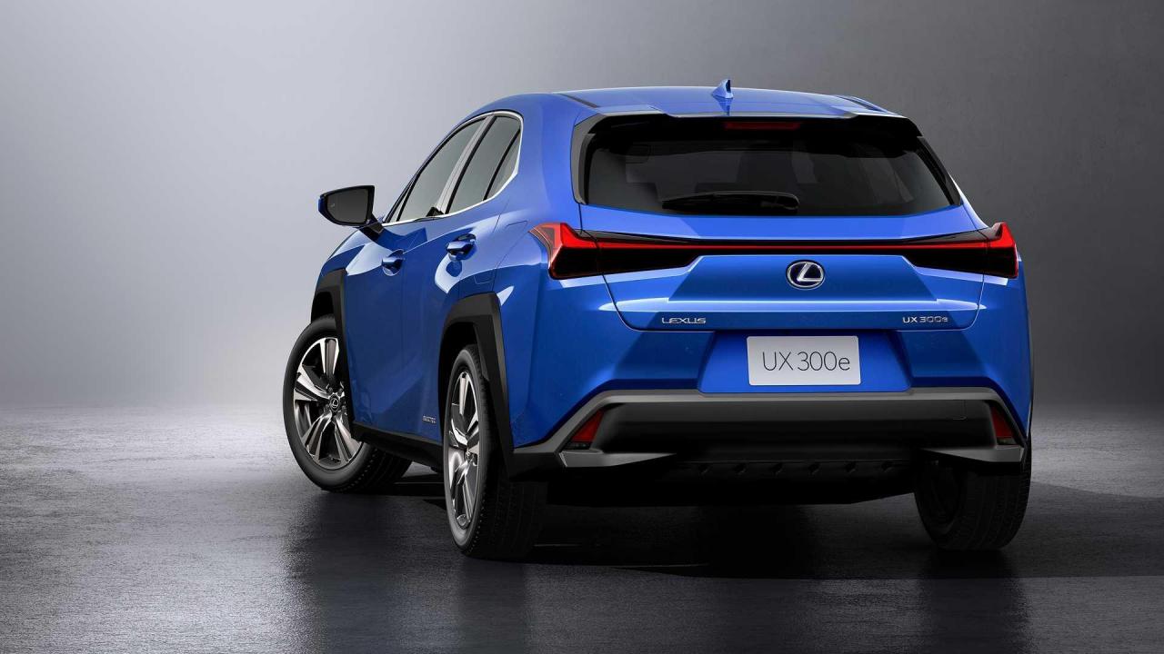 2020-lexus-ux-300e (6).jpg