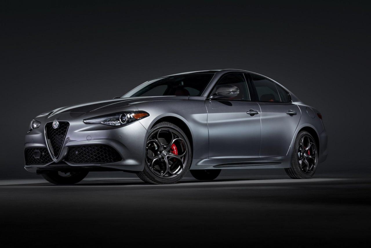 2020-Alfa-Romeo-Giulia-1.jpg