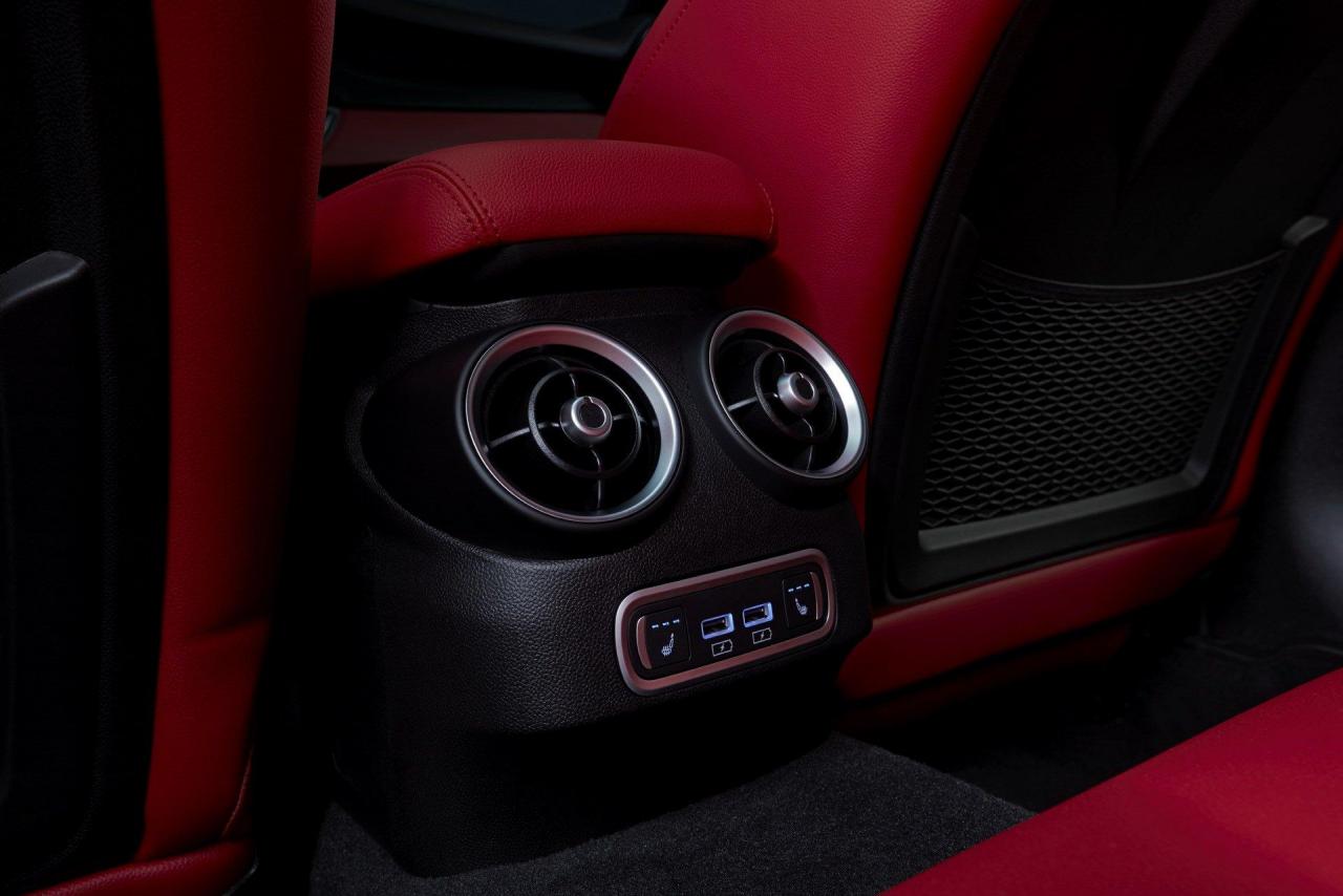 2020-Alfa-Romeo-Giulia-5.jpg