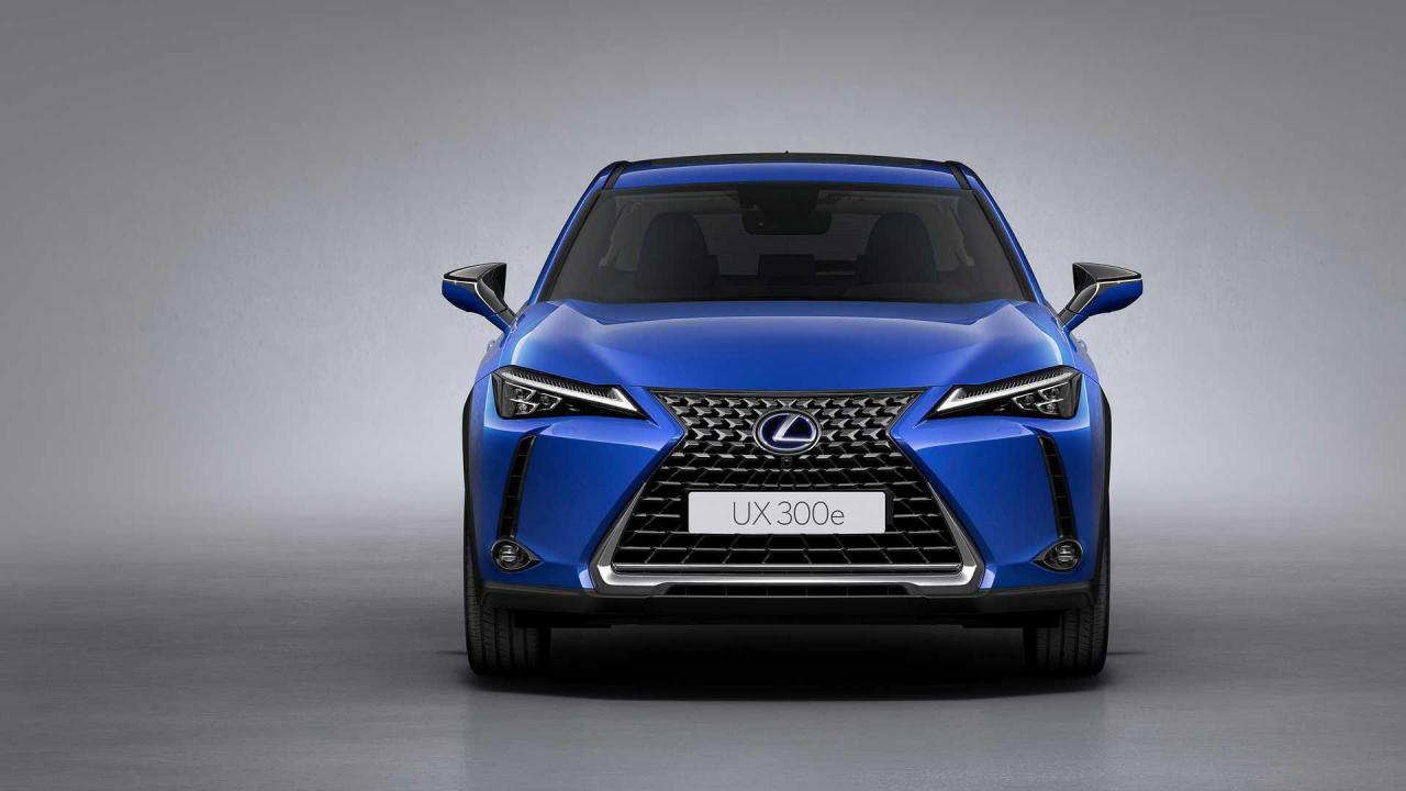 2020-lexus-ux-300e.jpg