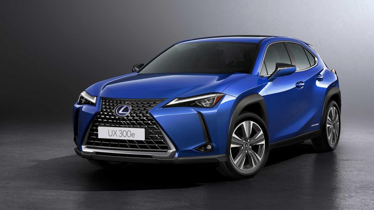 2020-lexus-ux-300e (1).jpg