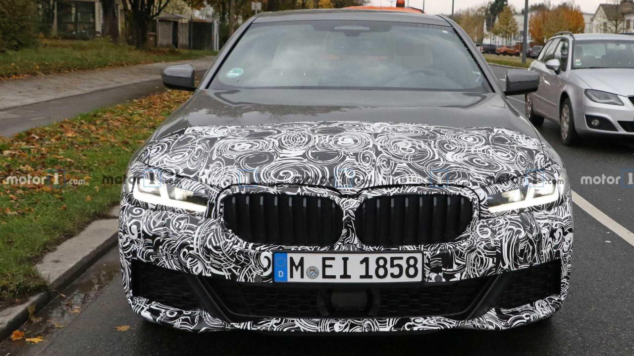 BMW Serie 5 Facelift M Sport Spy G30.jpg