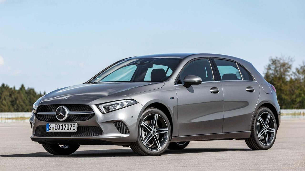 mercedes-benz-a-250e-und-b-250e-2019 (11).jpg