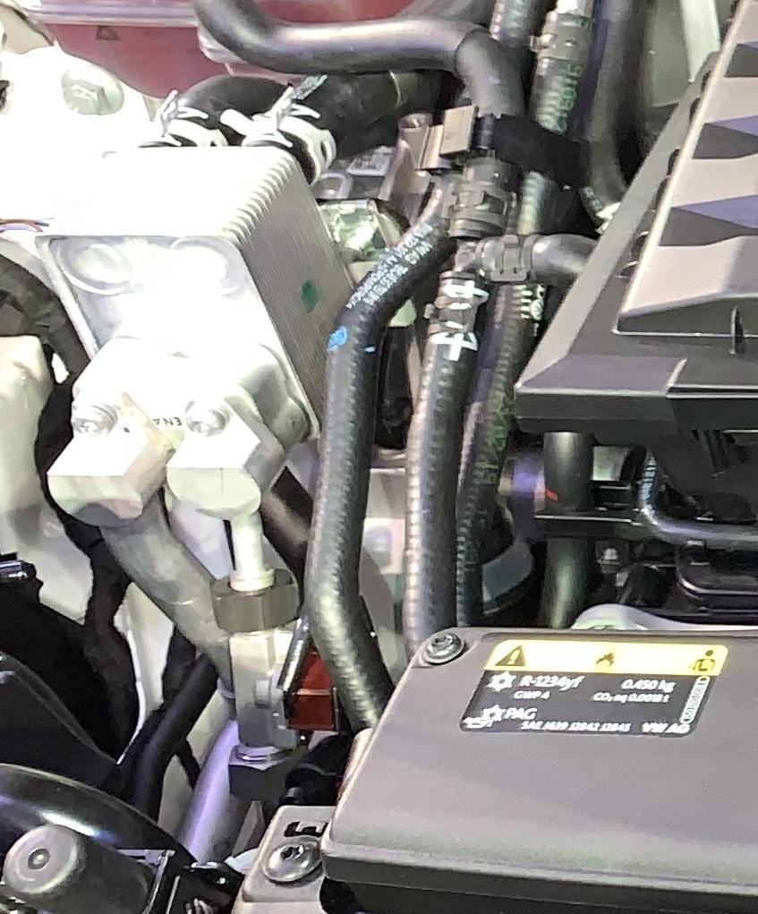 golf 8 condensatore clima 2.jpg