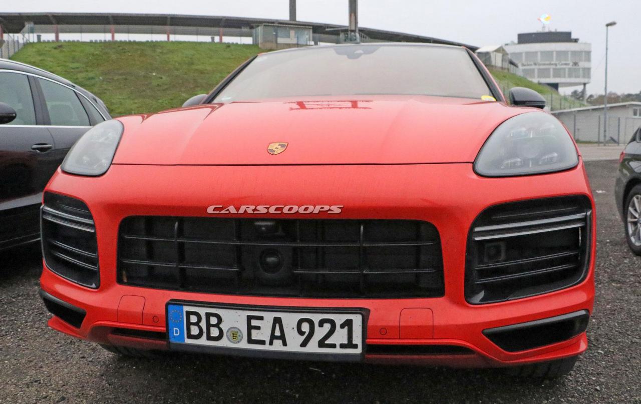 2020-porsche-cayenne-s-e-hybrid-rs-coupe-spy-shots-2.jpg