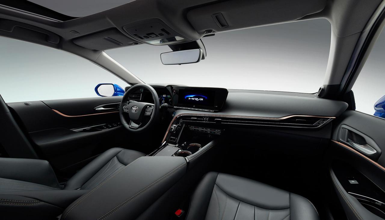 2021-toyota-mirai-unveil-1 (1).jpg