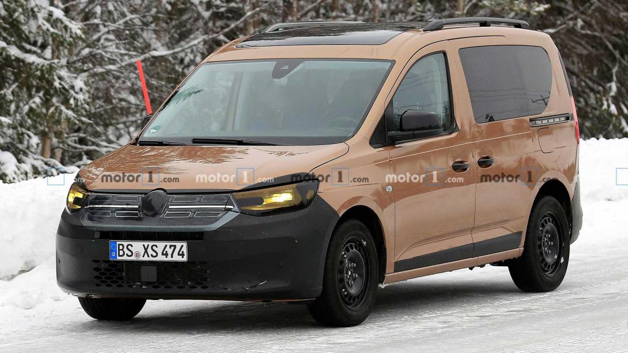 2020-vw-caddy-spy-photo.jpg