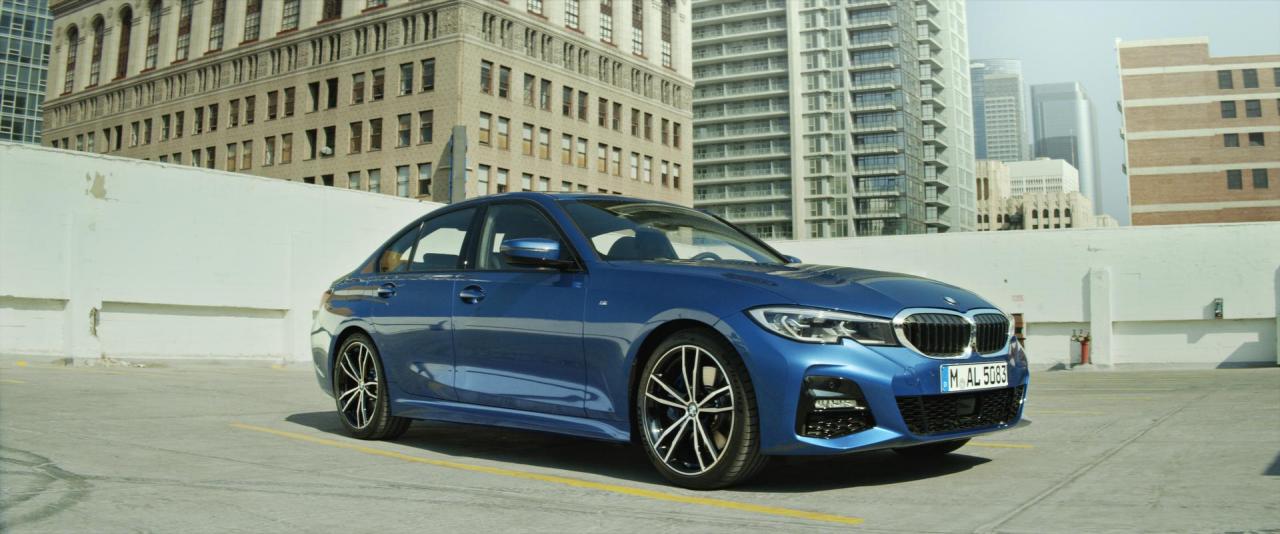 P90340111_highRes_the-new-bmw-3-series.jpg