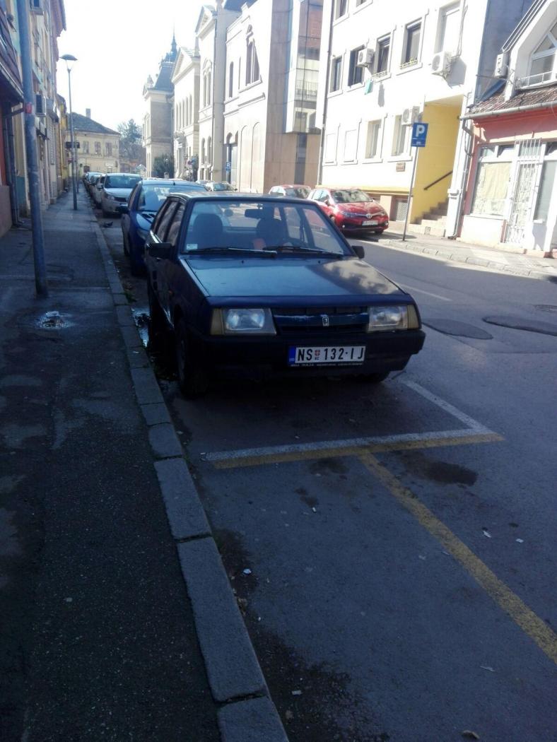 lada samara.jpg