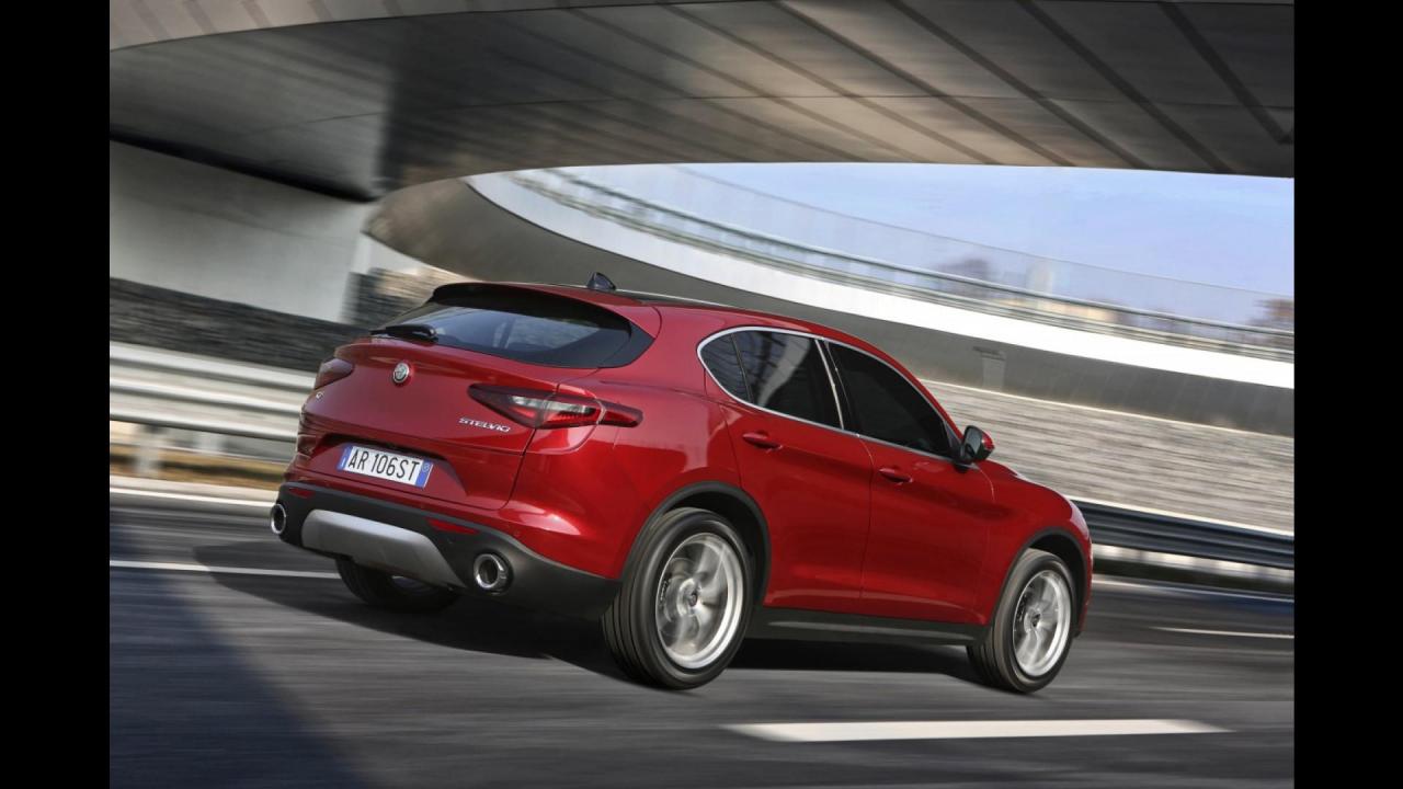 alfa-romeo-stelvio-faq-10-risposte-a-10-domande.thumb.jpg.061cae1ea98f86be16006855b7a65b62.jpg