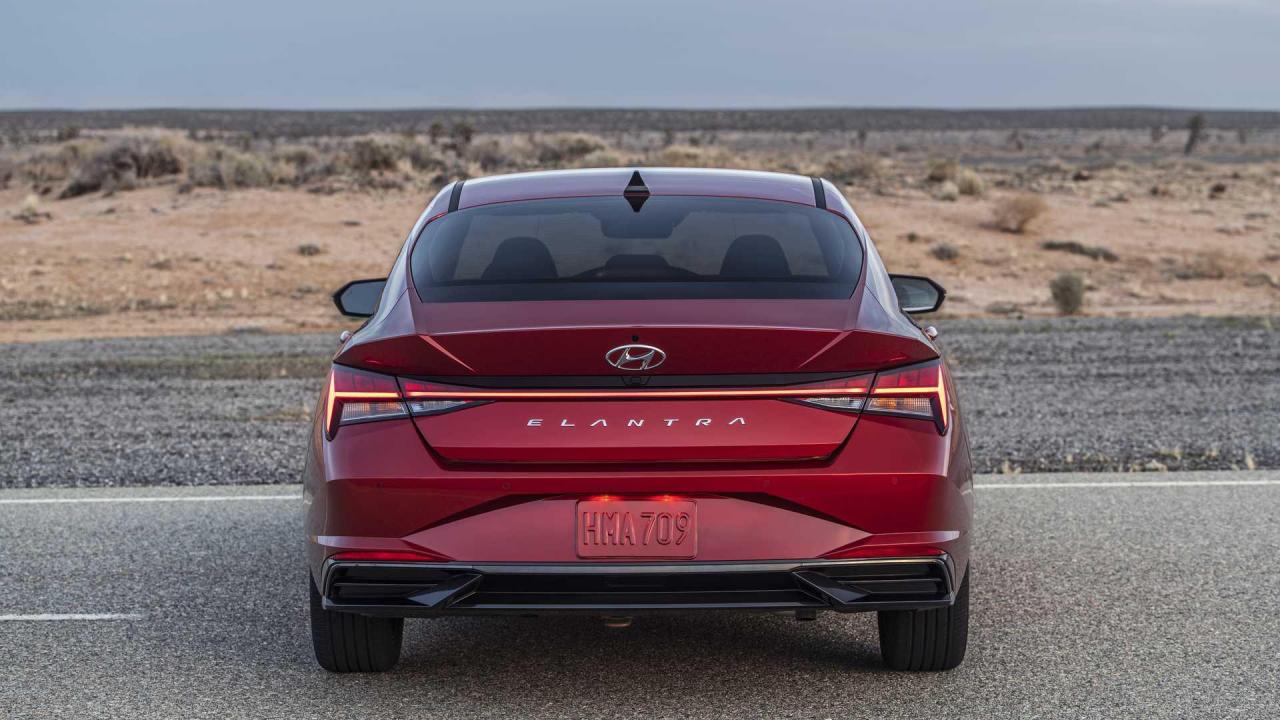 2021-hyundai-elantra (3).jpg