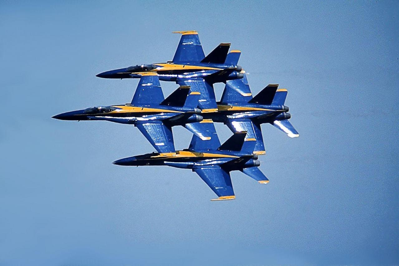 blueangels_formation_flyby_a3.jpg