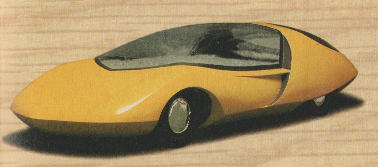 Renault - Studio coupè avveniristico - Louis Luc - 1968.jpg