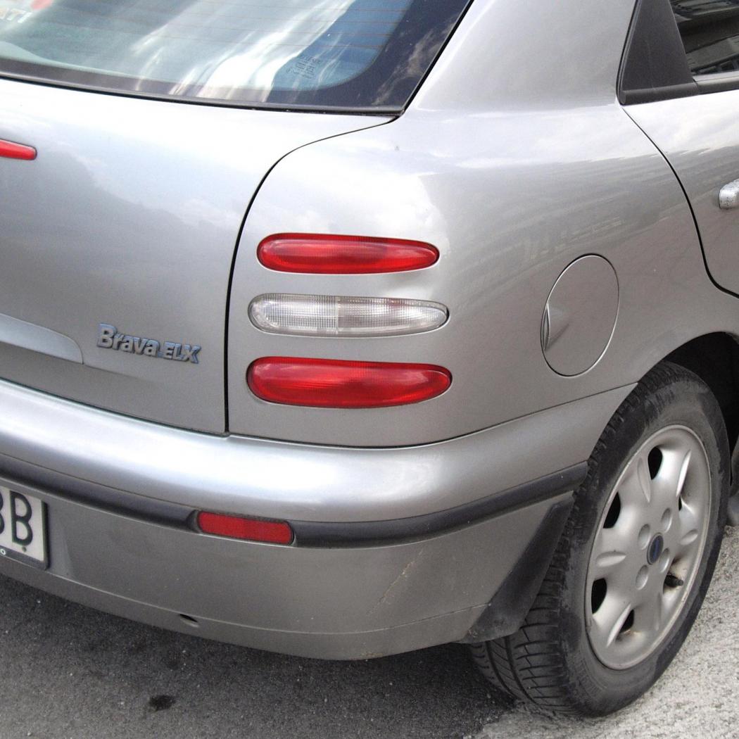 Fiat_Brava_1.8_16V_rear.thumb.JPG.79ecb2c80756902b5f9f25d782b323c4.JPG